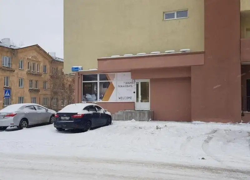 КЛУБ ПУТЕШЕСТВЕННИКОВ ПР. ДЗЕРЖИНСКОГО