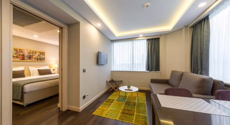MOLTON MONAPART MECIDIYEKOY