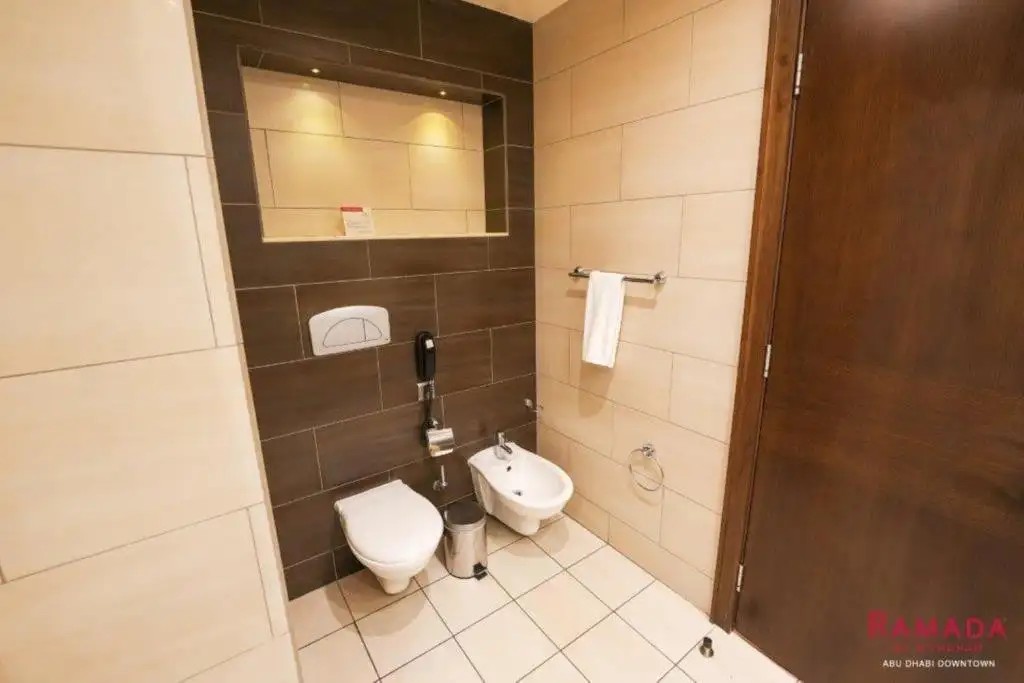 RAMADA DOWNTOWN ABU DHABI (EX. CRISTAL SALAM)