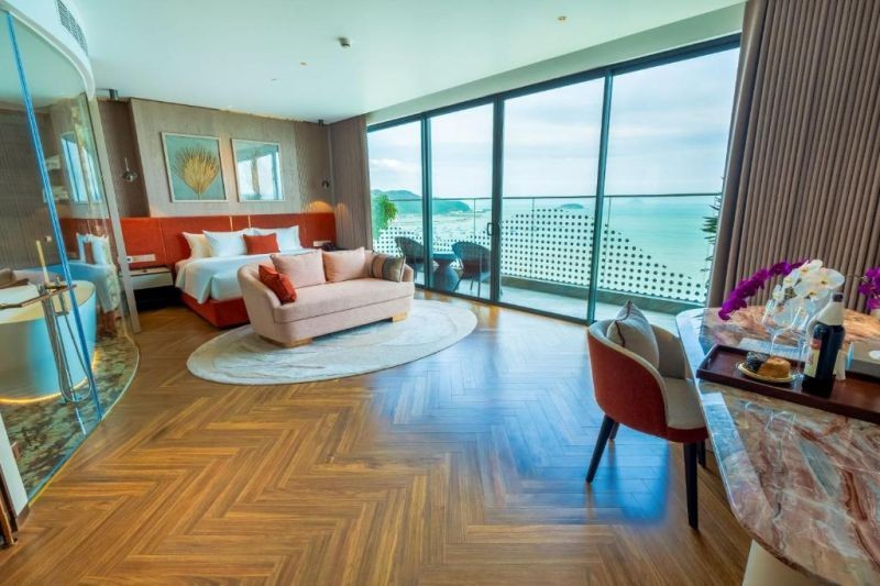 executive suite ocean view