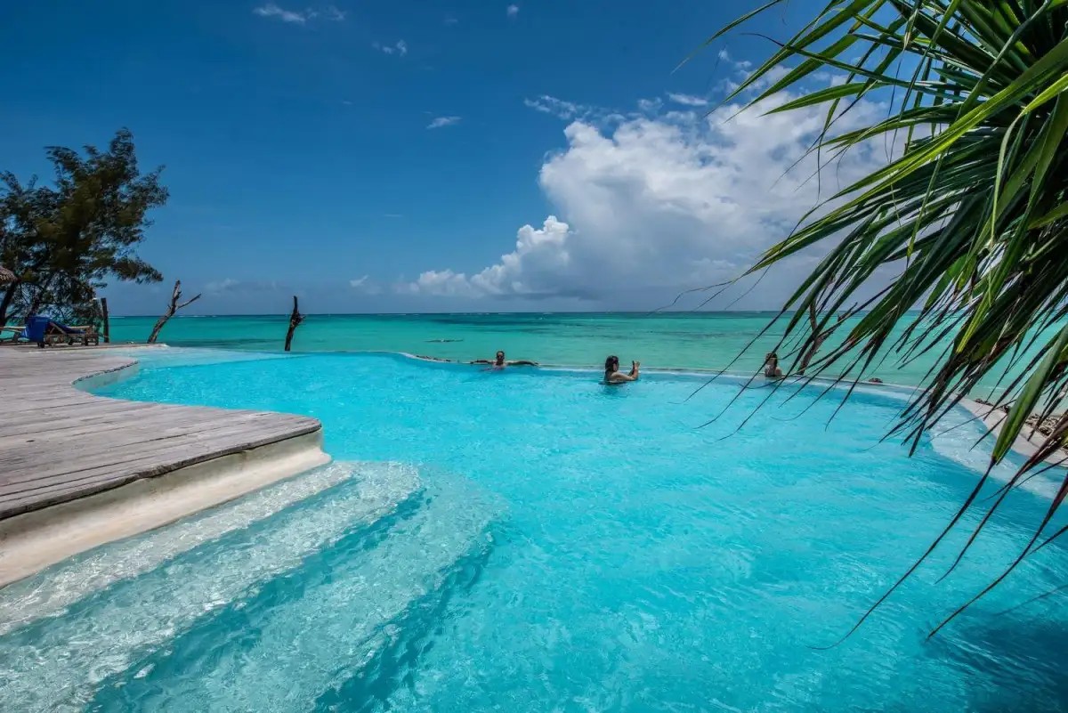 PONGWE BEACH