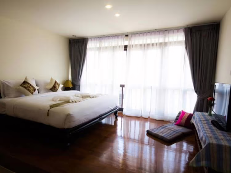 RUSTIC GUESTHOUSE