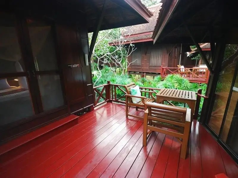 SUGAR HUT RESORT