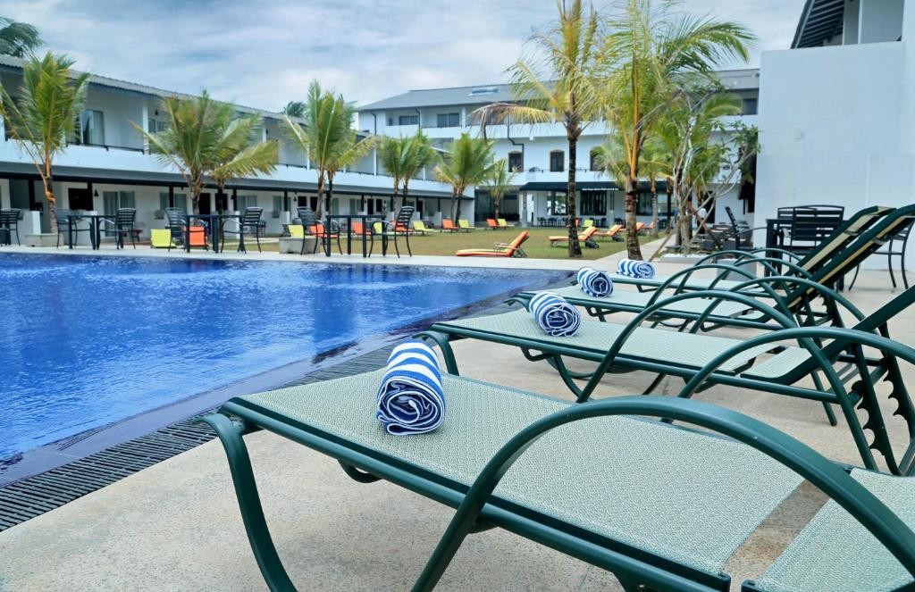 RATHNA BEACH RESORT (EX. COCO ROYAL BEACH)
