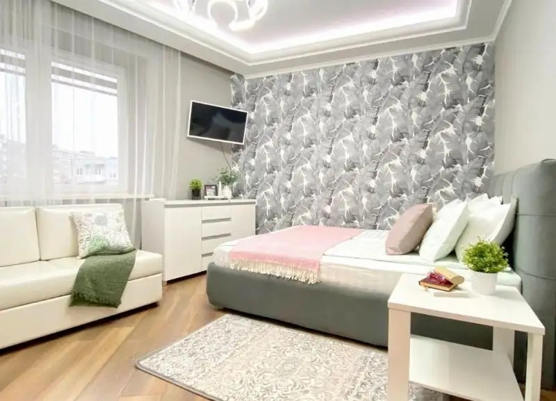 KENIGDELUXE НА БАХЧИСАРАЙСКОЙ 24