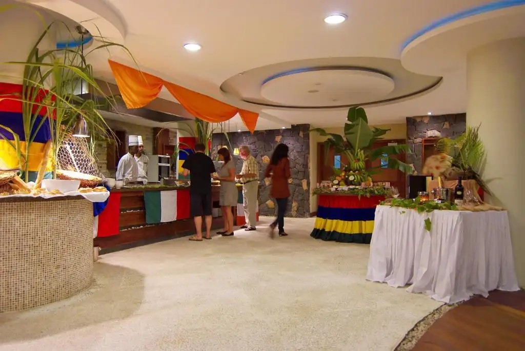 LAGUNA BEACH HOTEL & SPA