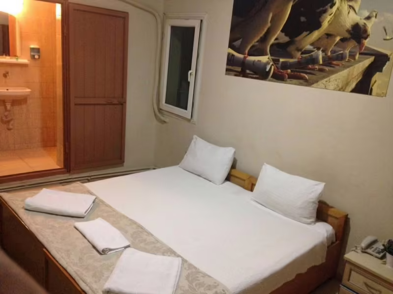 CAYLAN HOTEL