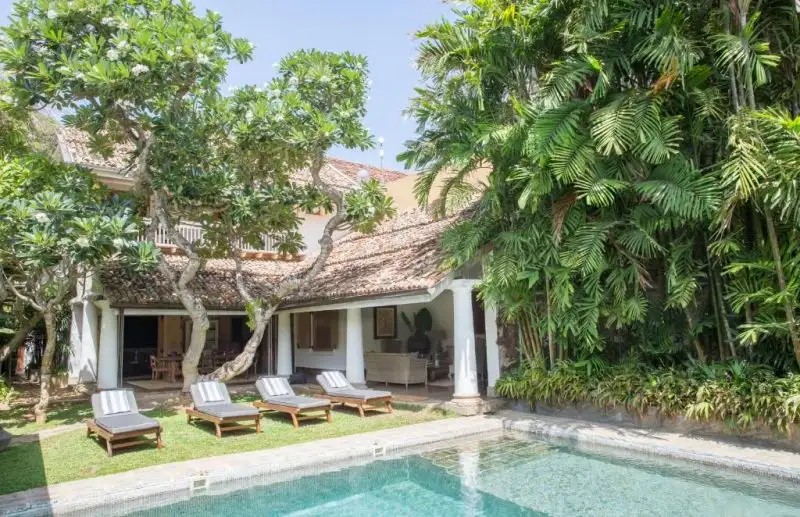 TARU VILLAS RAMPART STREET