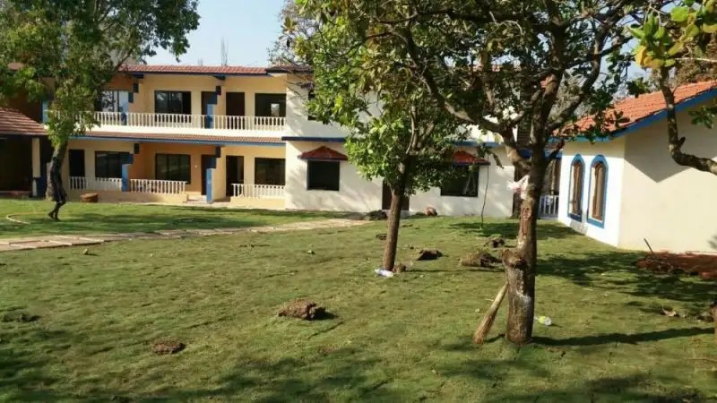 HILLROCK RESORT TIRACOL