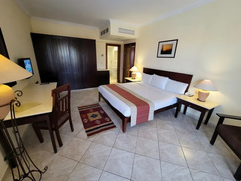 CASA MARE RESORT (EX. ROYAL TULIP BEACH RESORT)
