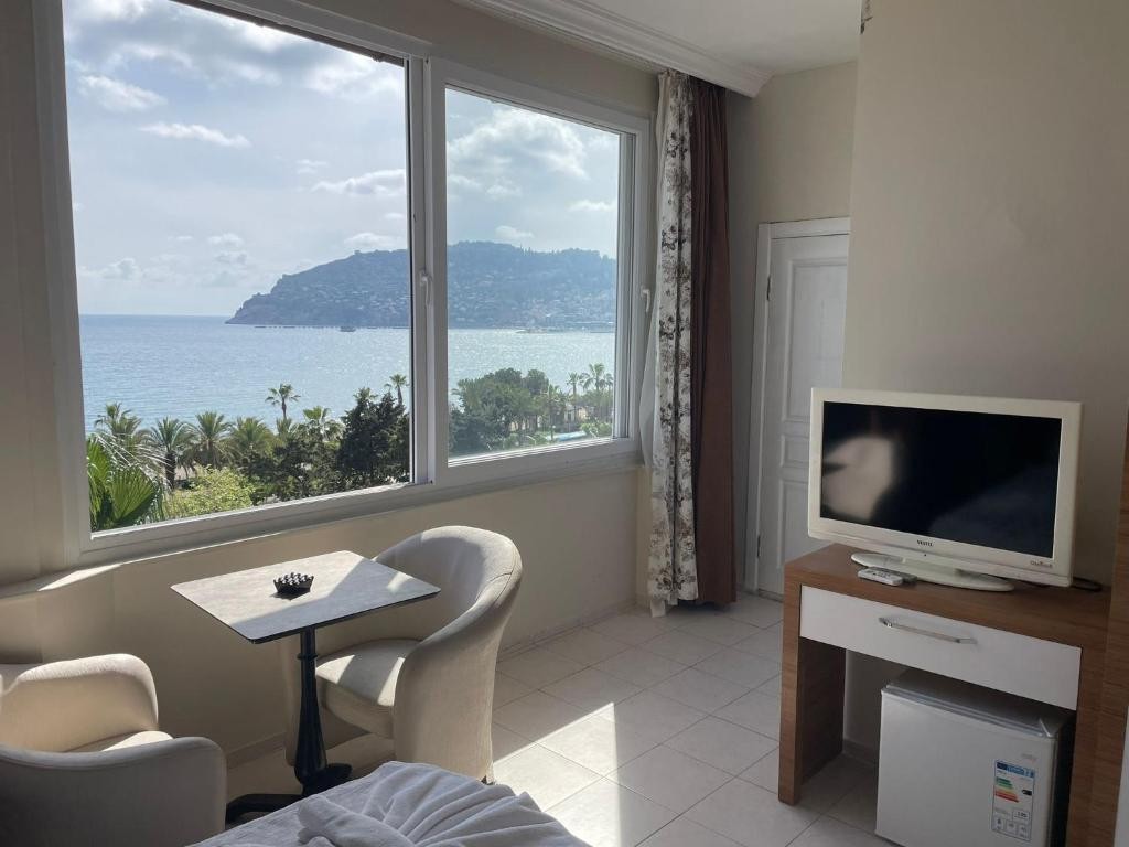 ROSELLA APART & HOTEL