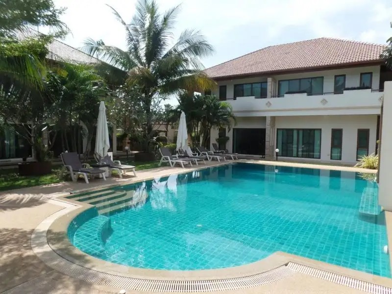 BABYLON POOL VILLAS