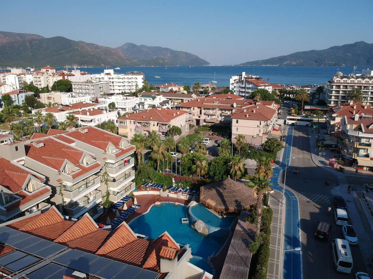 BEGONVILLE HOTEL