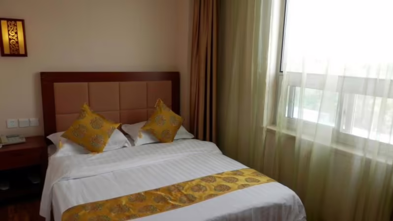 CHINESE CULTURE HOLIDAY HOTEL - NANLUOGUXIANG