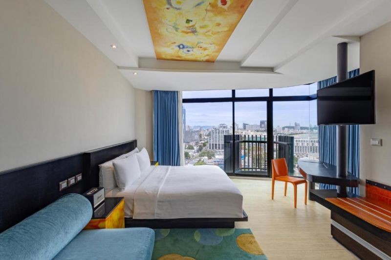 studio ocean view