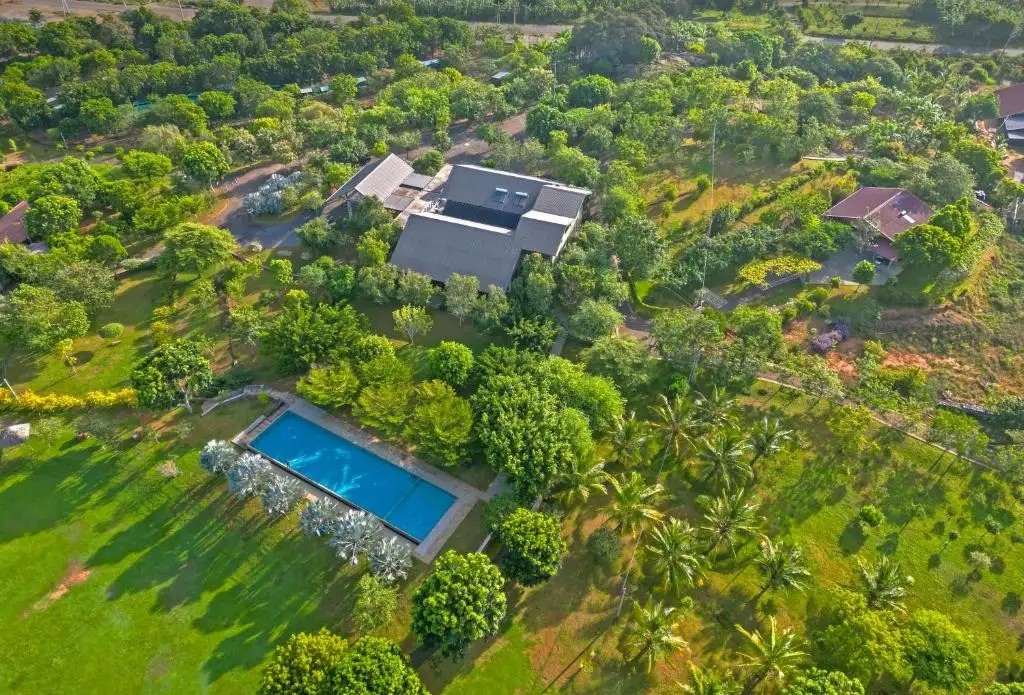 BIRDS RESORT HAMBANTOTA