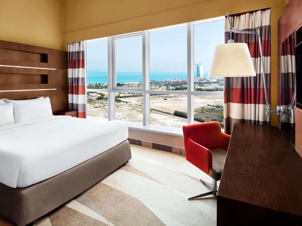 NOVOTEL DUBAI AL BARSHA