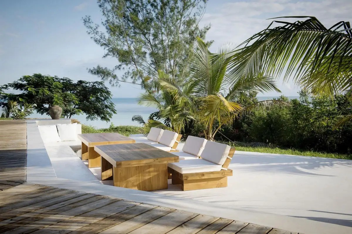 QAMBANI LUXURY RESORT