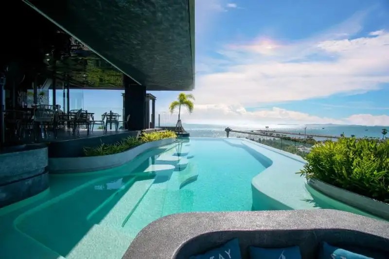 SEAPHERE PATTAYA HOTEL (EX. CROSS VIBE PATTAYA SEAPHERE)