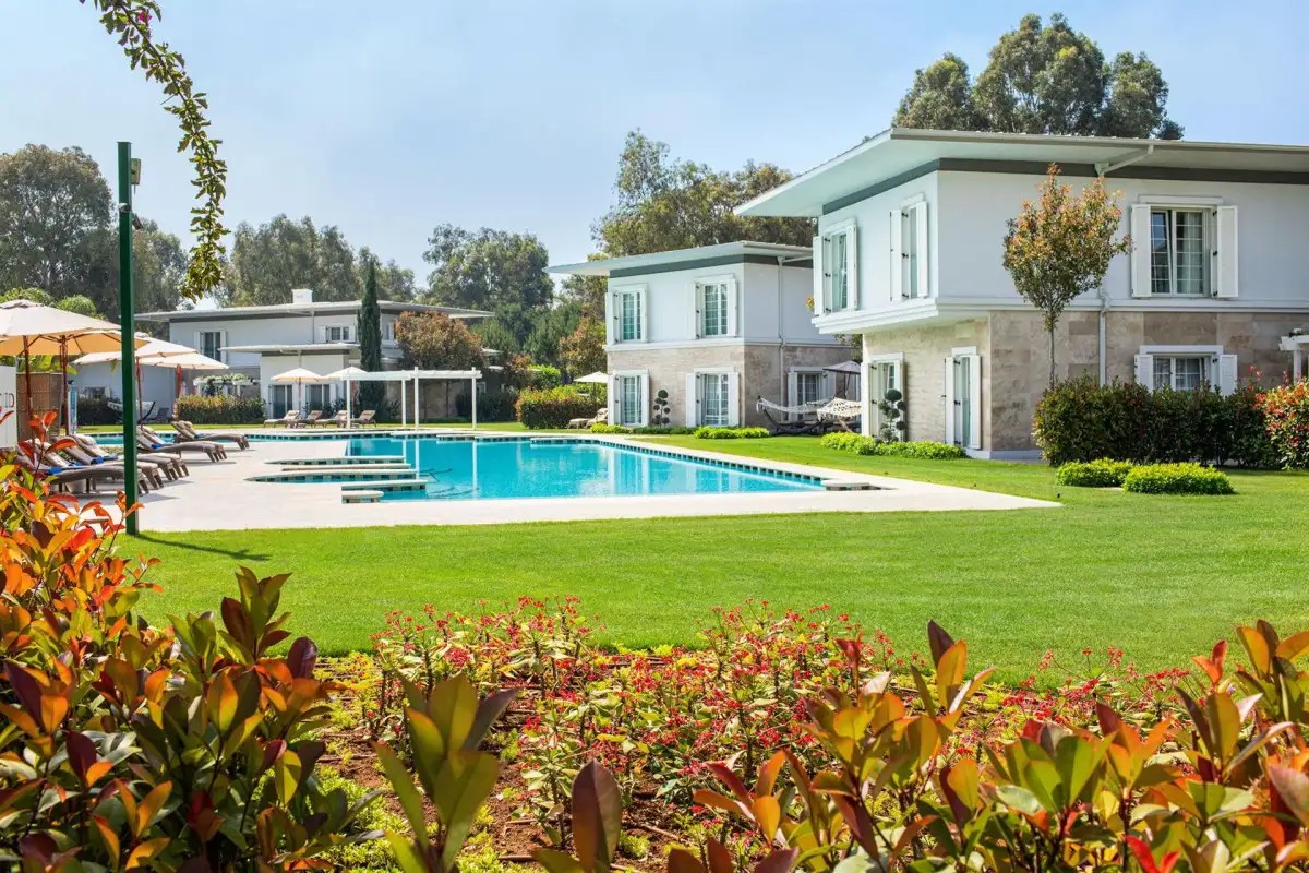 CORNELIA AZURE VILLAS