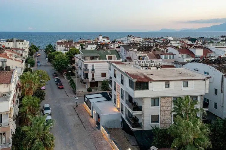 ELUXIO SUITE HOTEL