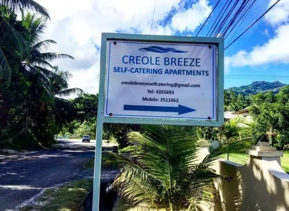 CREOLE BREEZE SELF CATERING