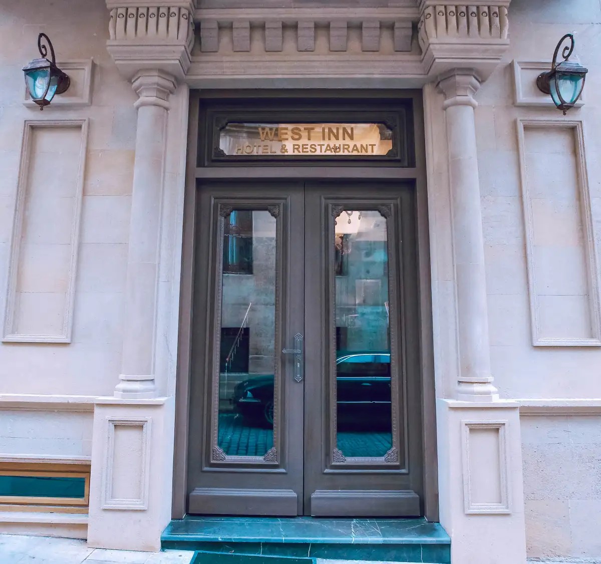WEST INN HOTEL