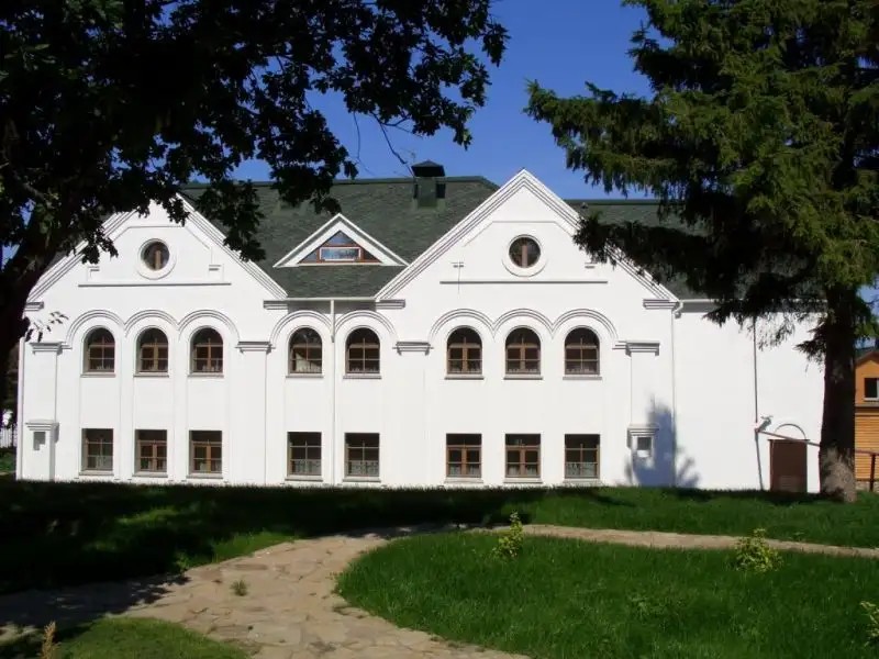 КРЕМЛЕВСКИЙ