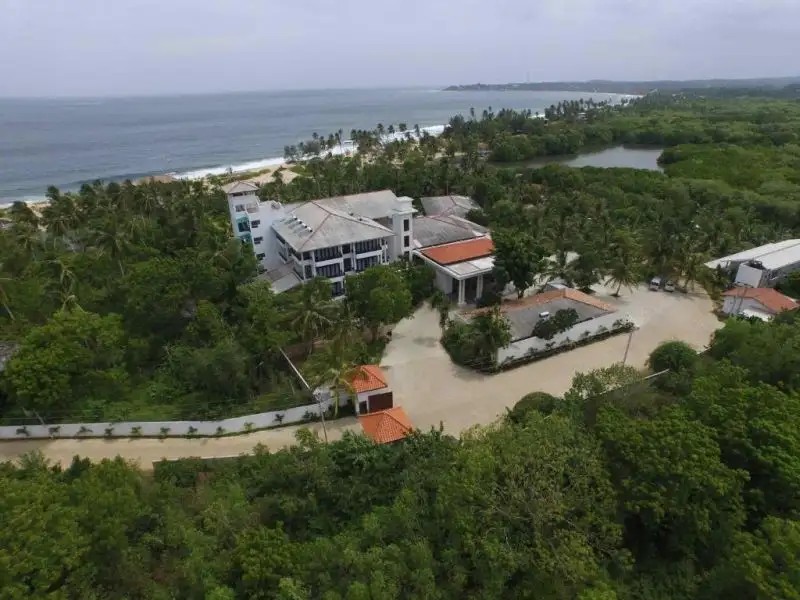 LAGOON PARADISE BEACH RESORT