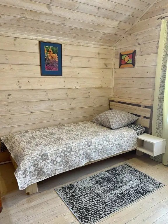 ШАЛЕ В ГОСТЕВОМ КОМПЛЕКСЕ NEHOTEL