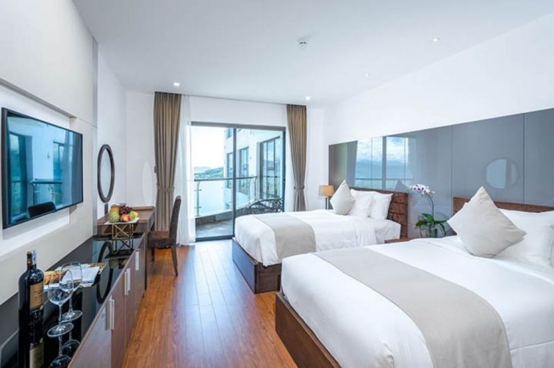 deluxe with balcony