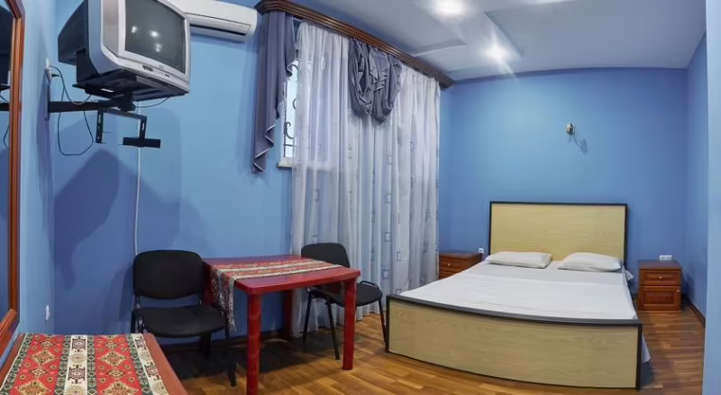 BELLA HOTEL
