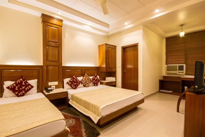 ASTER INN