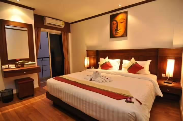 HEMINGWAYS HOTEL