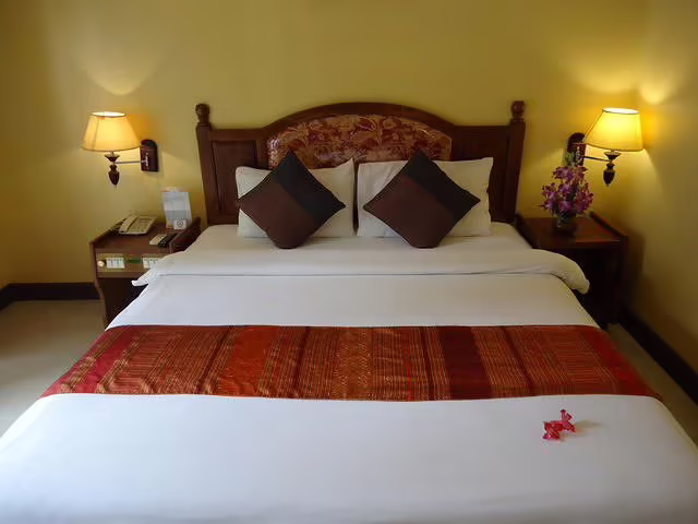 OHANA PHNOM PENH PALACE