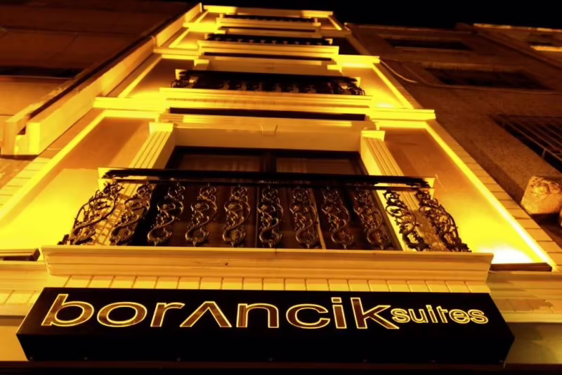 BORANCIK SUITES 