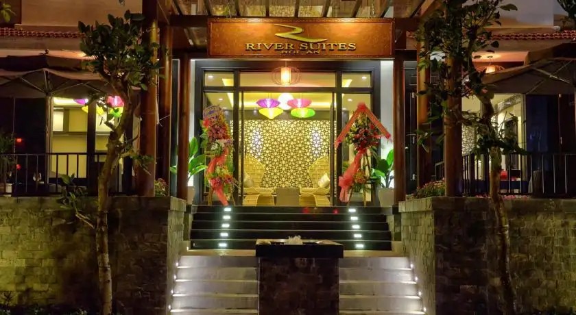 RIVER SUITES