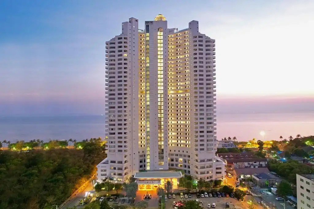 D VAREE JOMTIEN BEACH (EX. FURAMA JOMTIEN BEACH)