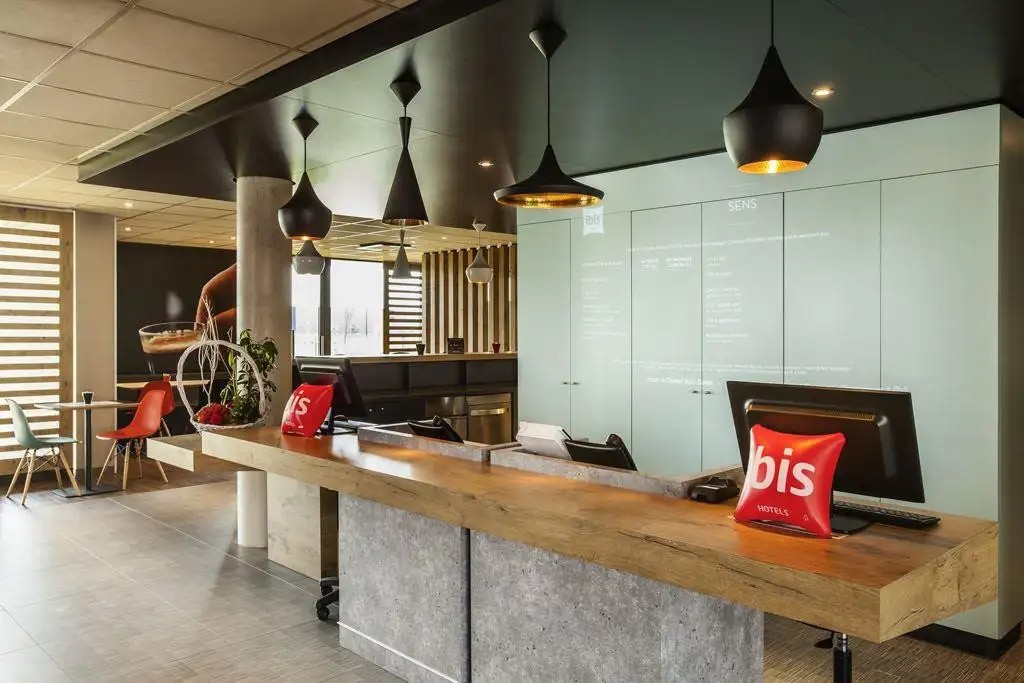 IBIS YEREVAN CENTER