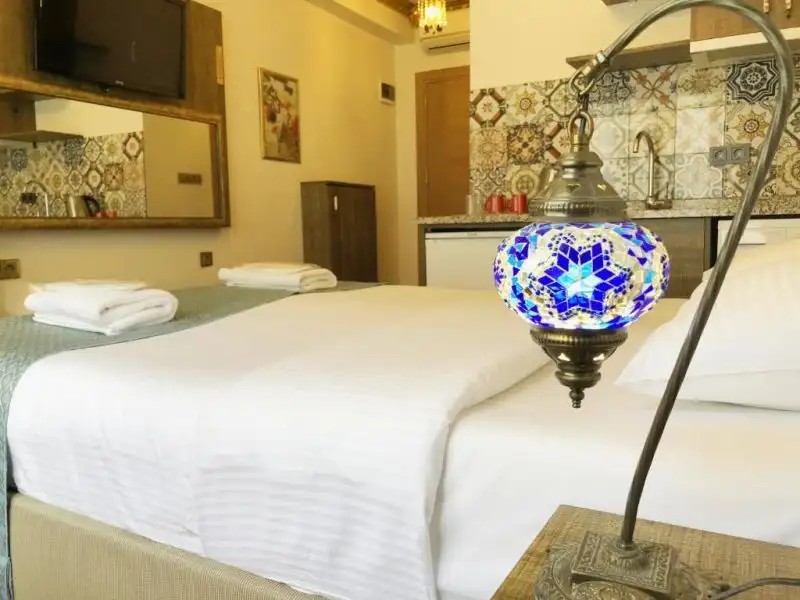 BORANCIK SUITES 