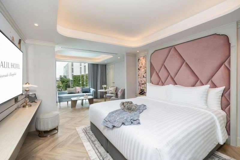 1 bedroom river view