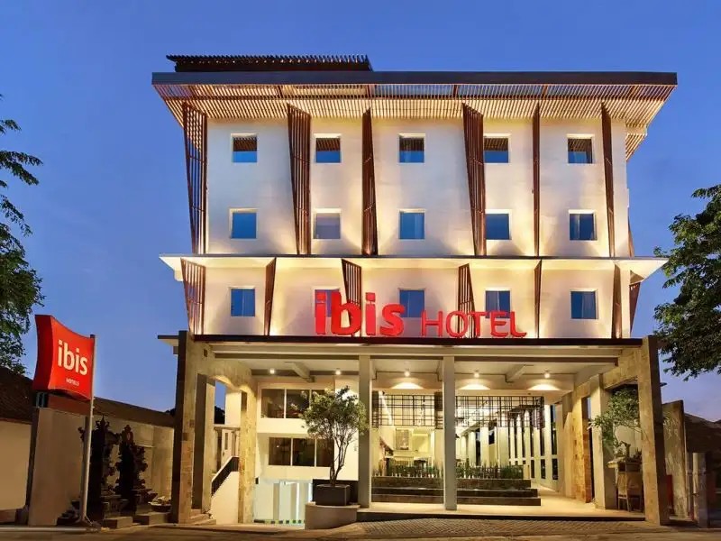 IBIS BALI LEGIAN