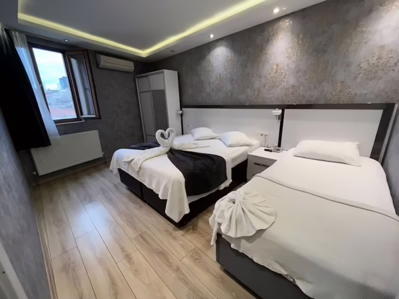 DOLCE VITA SUITE HOTEL