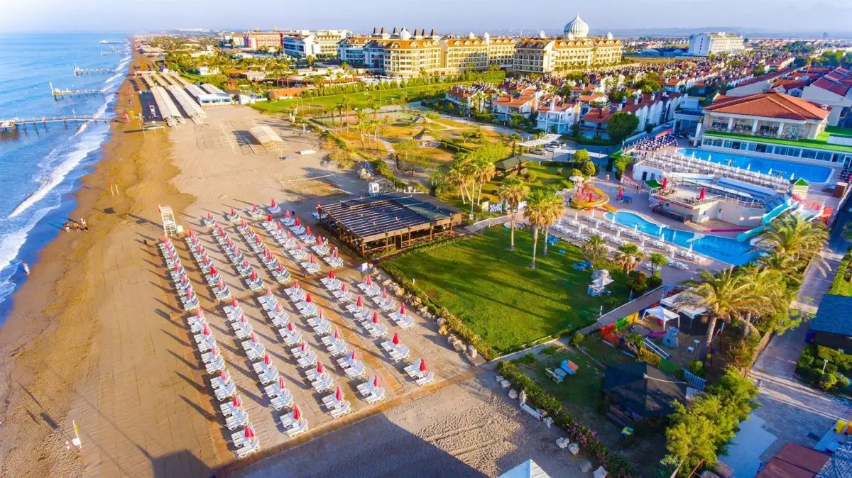 LUNA VISTA BELEK (EX. CLOVER MAGIC BELEK)