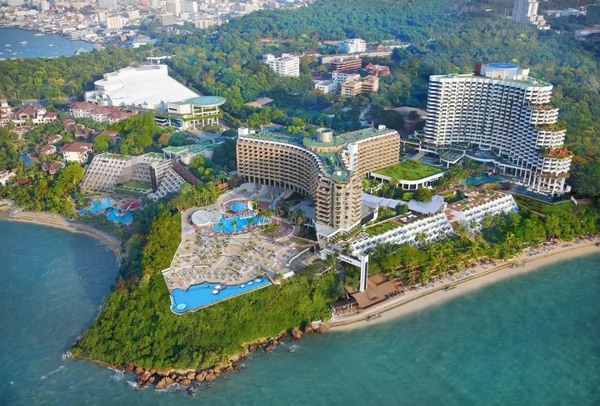 ROYAL CLIFF BEACH TERRACE