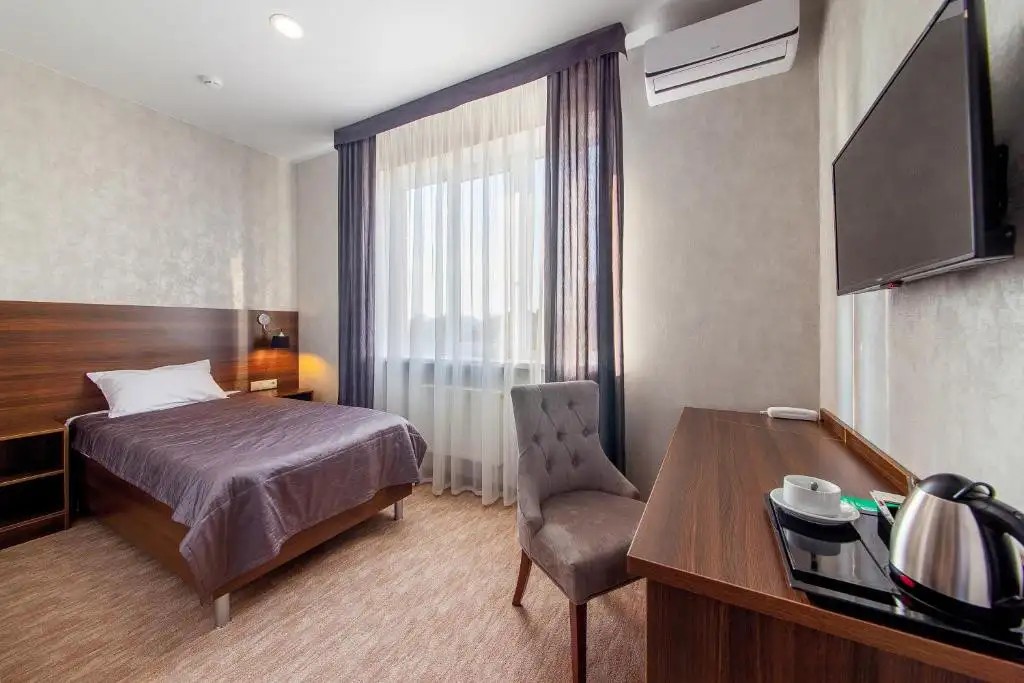 D HOTEL