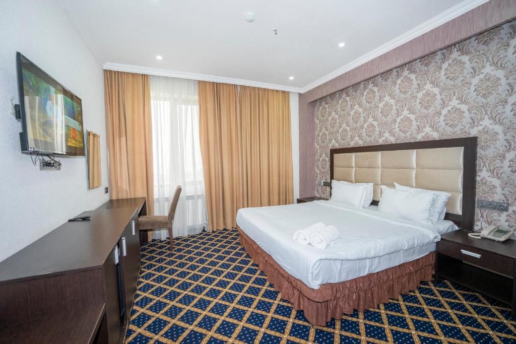 CORNICHE HOTEL BAKU