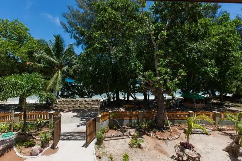 ANSE SEVERE BEACH VILLA APT