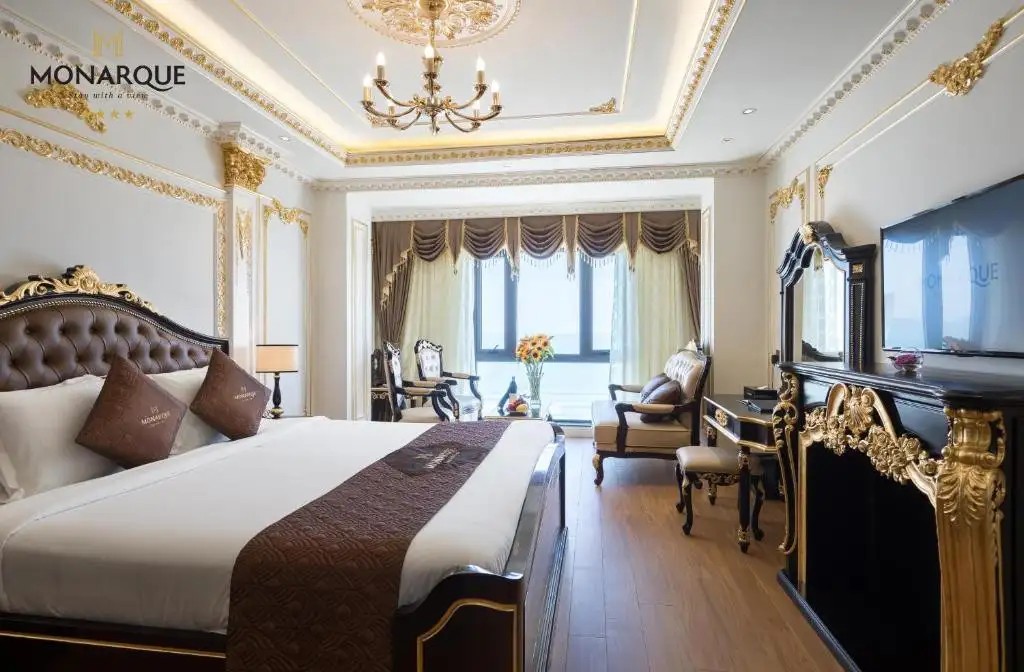 MONARQUE HOTEL DANANG