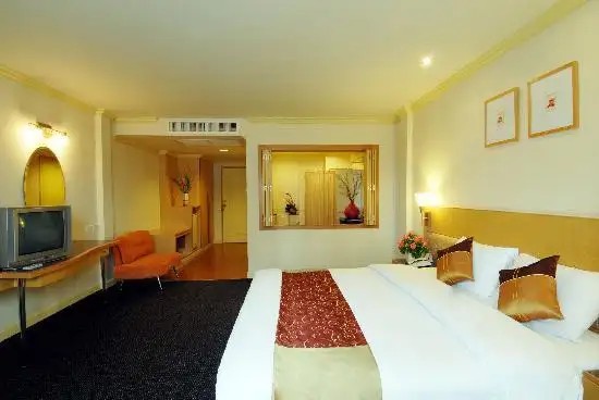 BOSSOTEL BANGKOK
